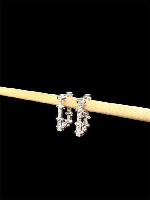 925 Ayar Gümüş Üzeri Altın Kaplama | Ay Parıltısı Dikdörtgen Küpe