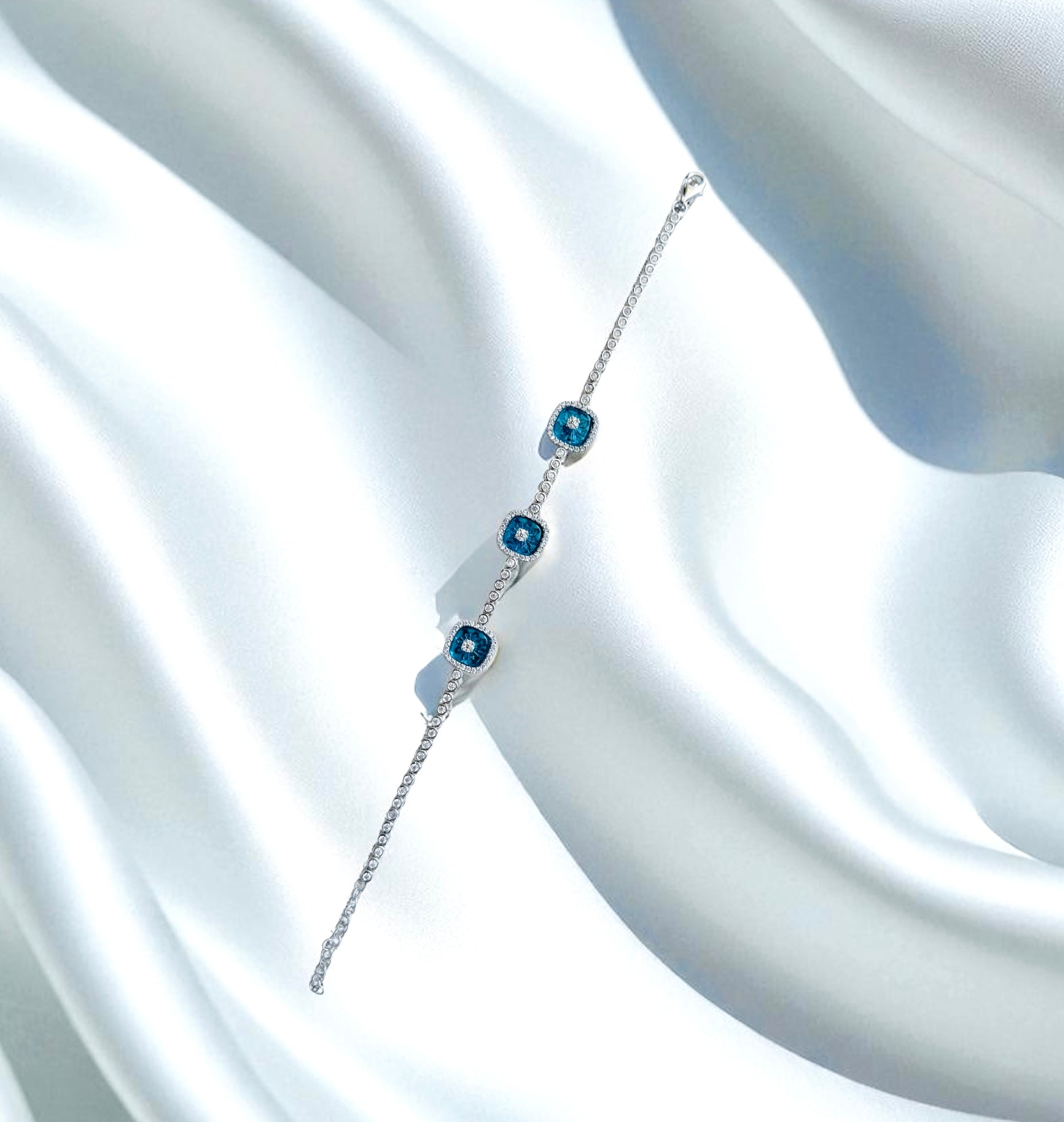 925 Ayar Gümüş Üzeri Altın Kaplama | Cam Göz İthal Bileklik