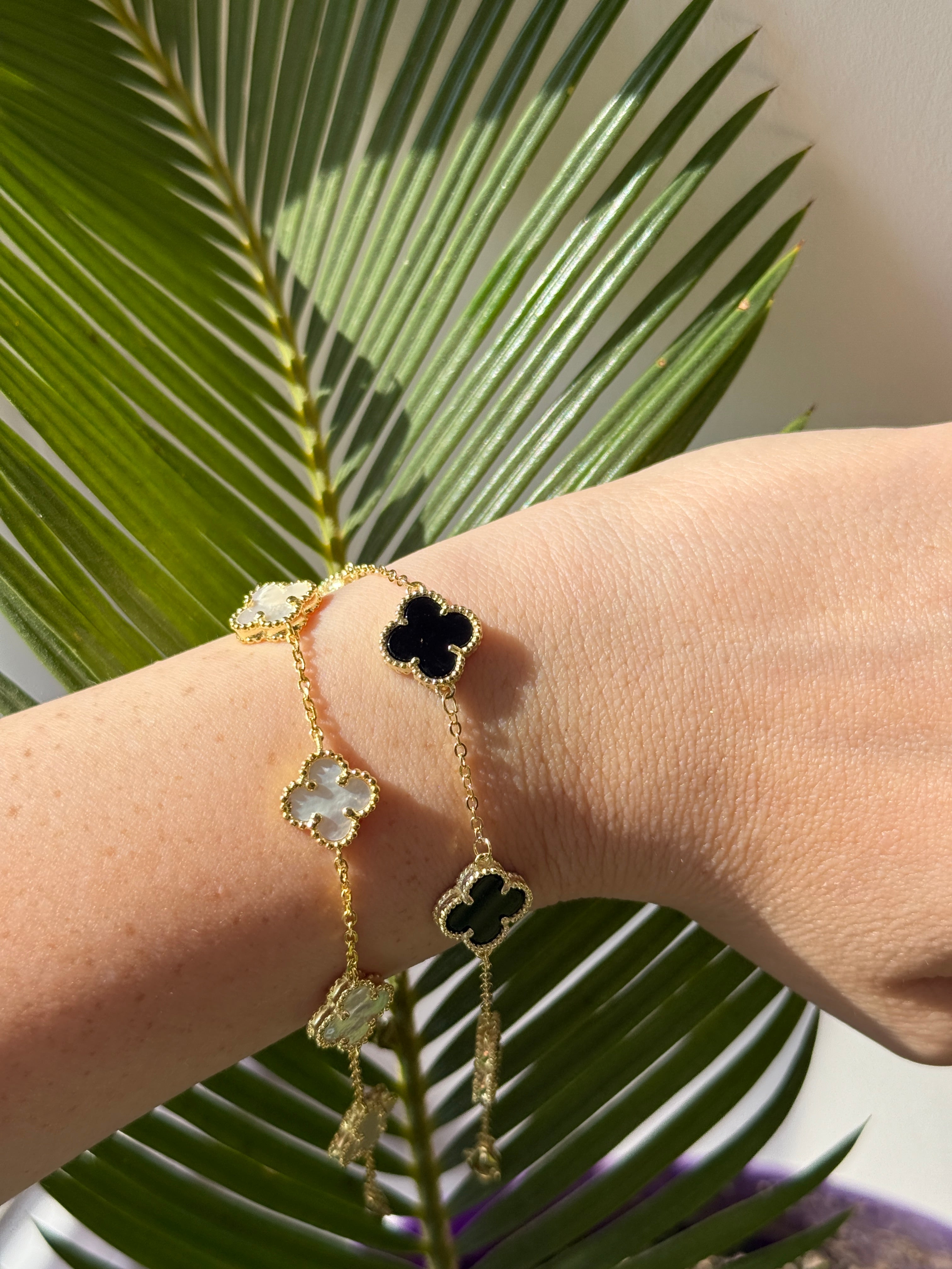 925 Ayar İthal Gümüş Üzeri Altın Kaplama | Marka İthal Siyah Yonca Bileklik