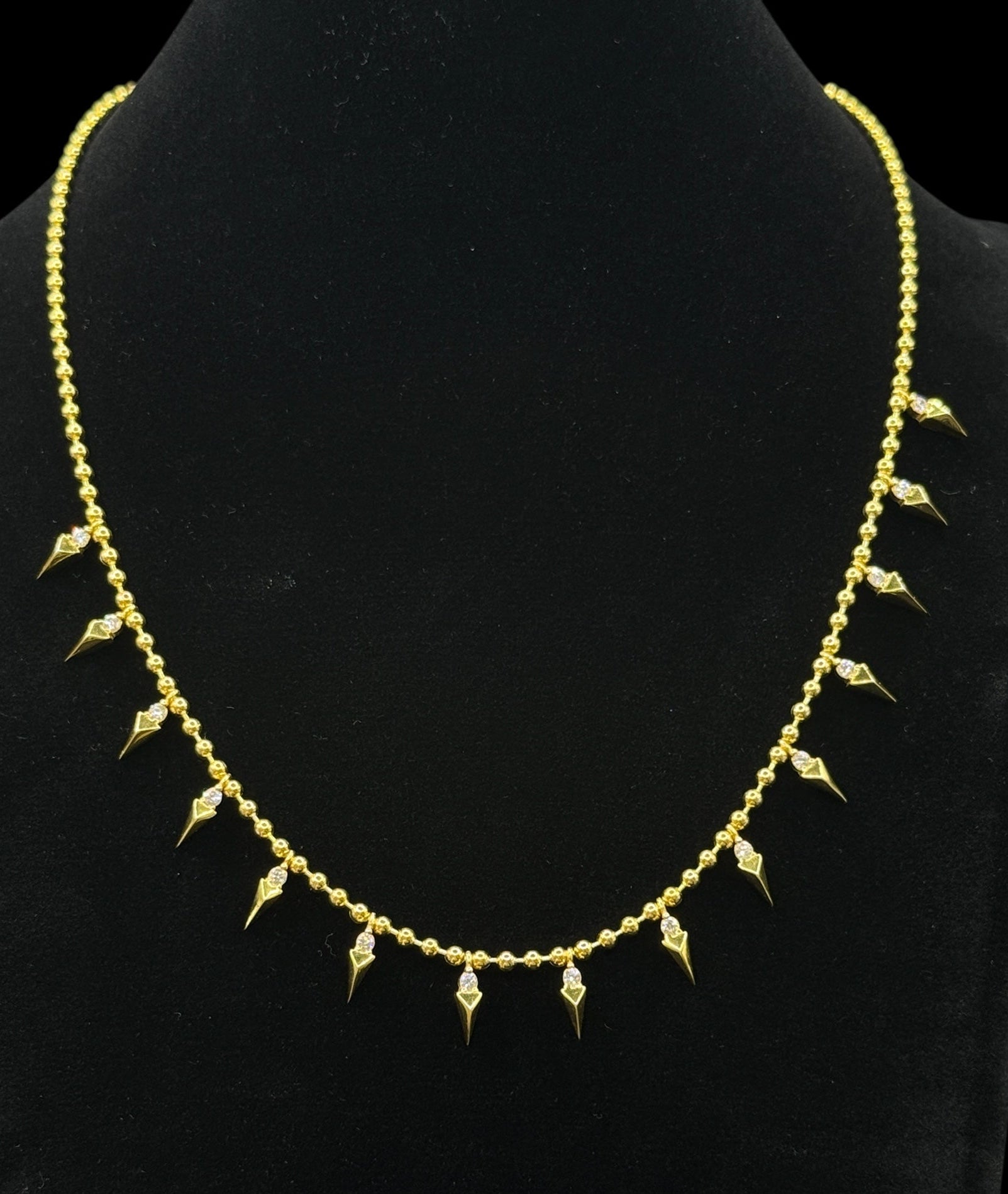 925 Ayar Gümüş Üzeri Altın Kaplama | İthal Piramit Kolye