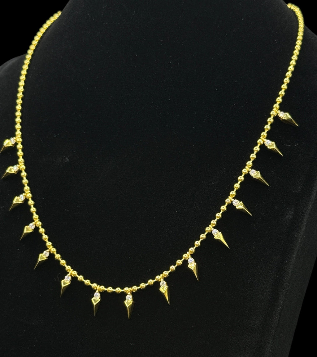 925 Ayar Gümüş Üzeri Altın Kaplama | İthal Piramit Kolye