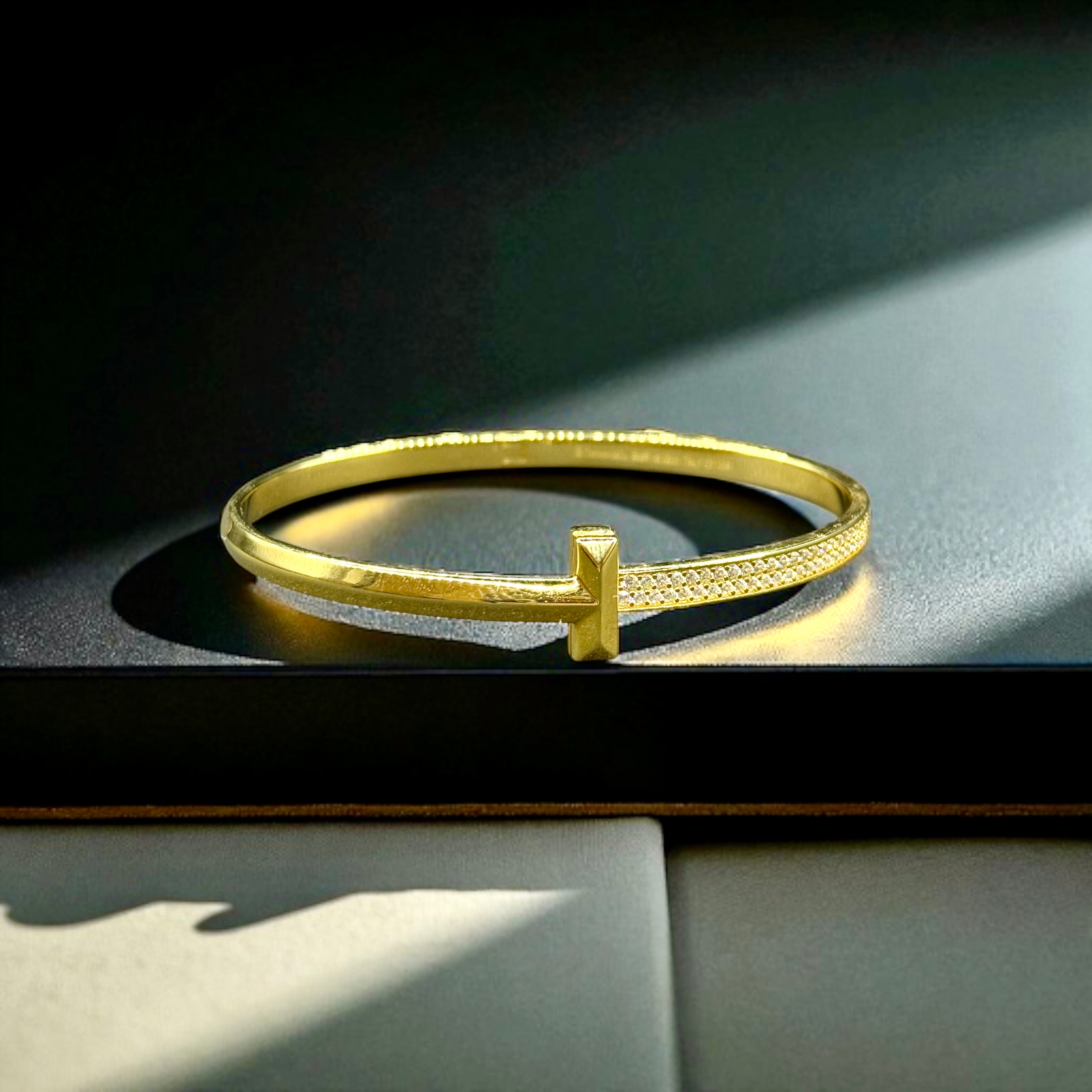 925 Ayar Gümüş Üzeri Altın Kaplama | Marka İthal T Kelepçe