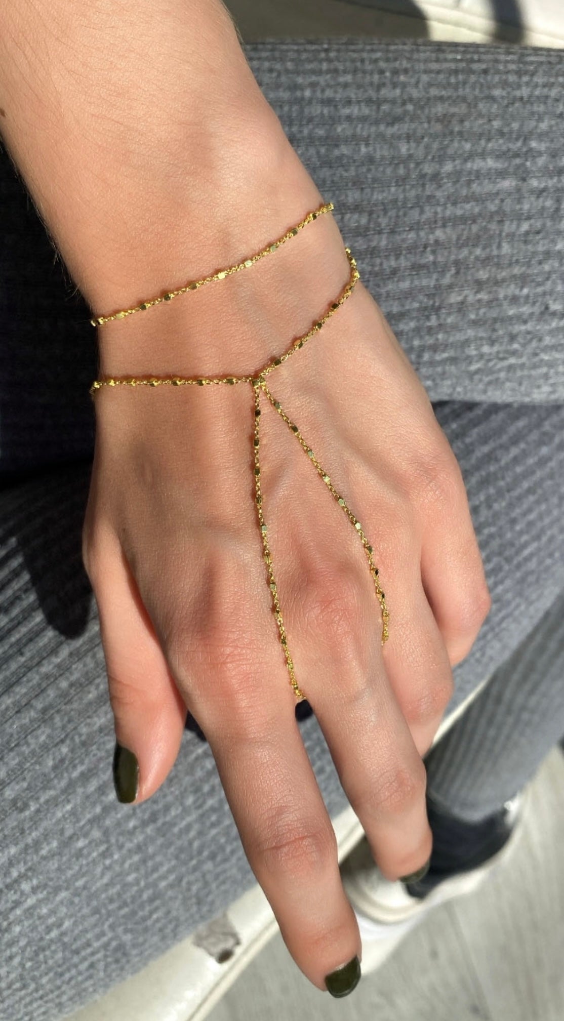 925 Ayar Gümüş Üzeri Altın Kaplama | Mini Küp Şahmeran - El Zinciri