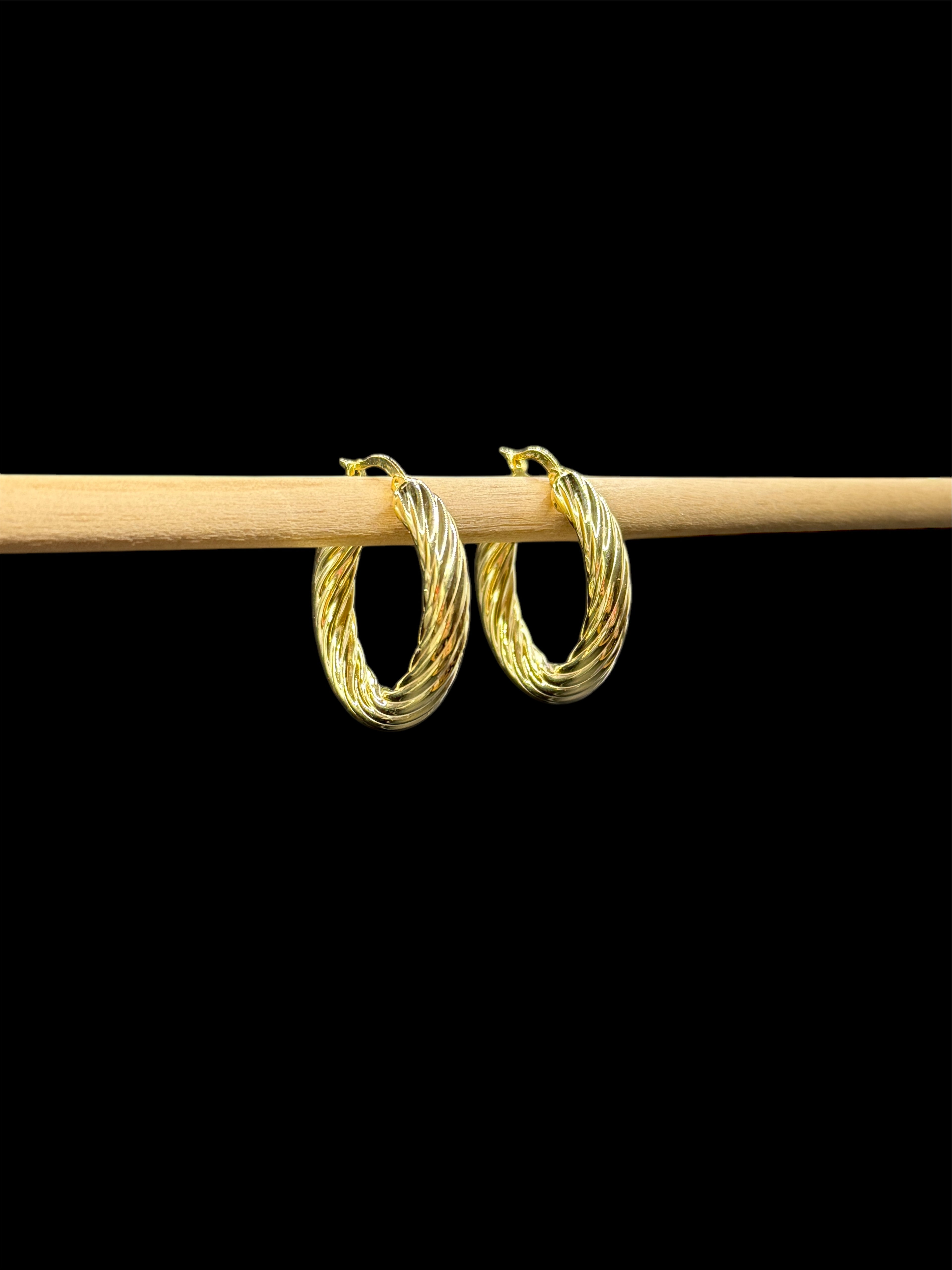 925 Ayar İthal Gümüş Üzeri Altın Kaplama | Burma Halka Küpe