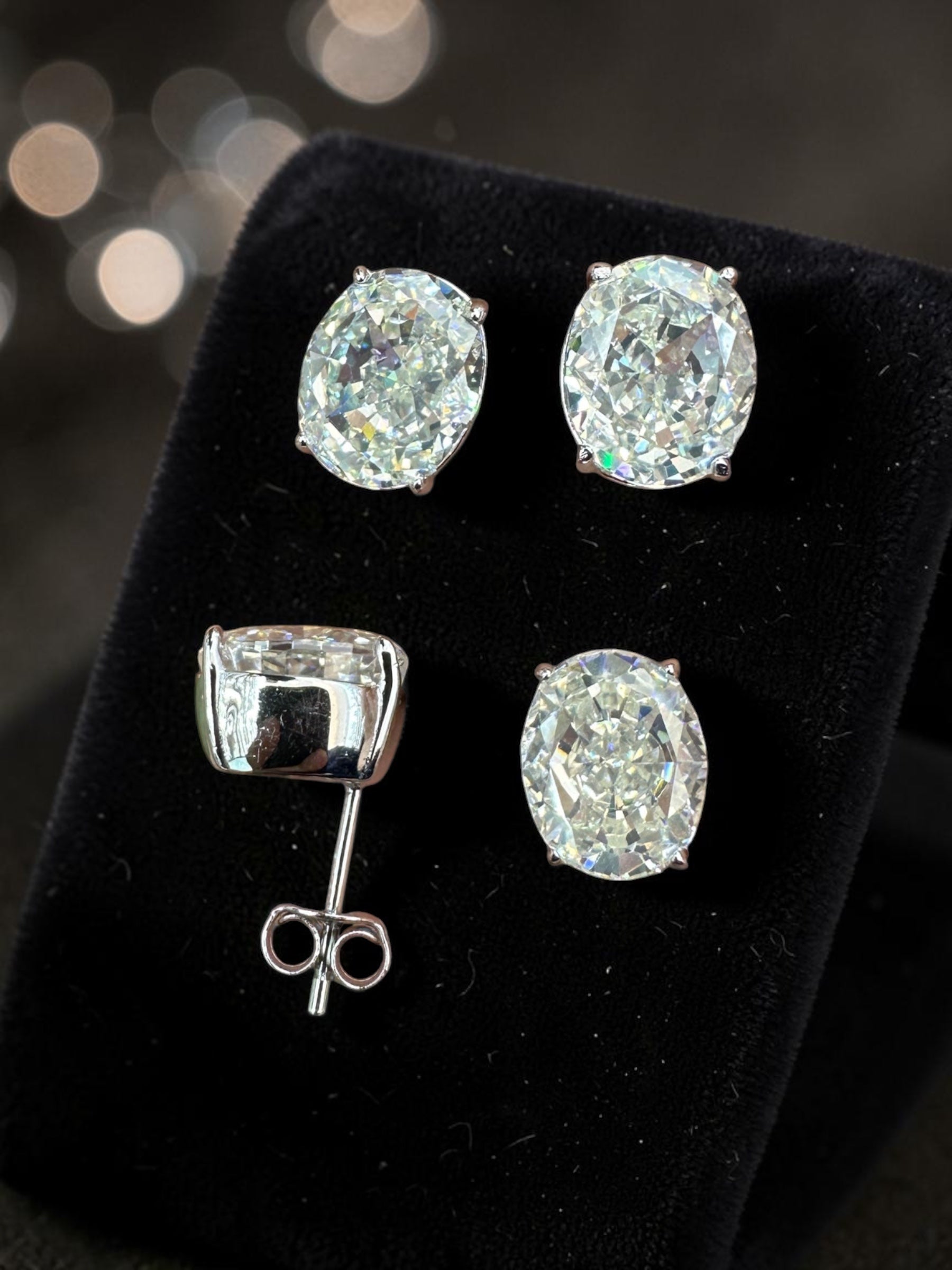 925 Ayar İthal Gümüş Üzeri Altın Kaplama | Büyük Boy Oval Kesim (Oval Cut) Mozanit Küpe 