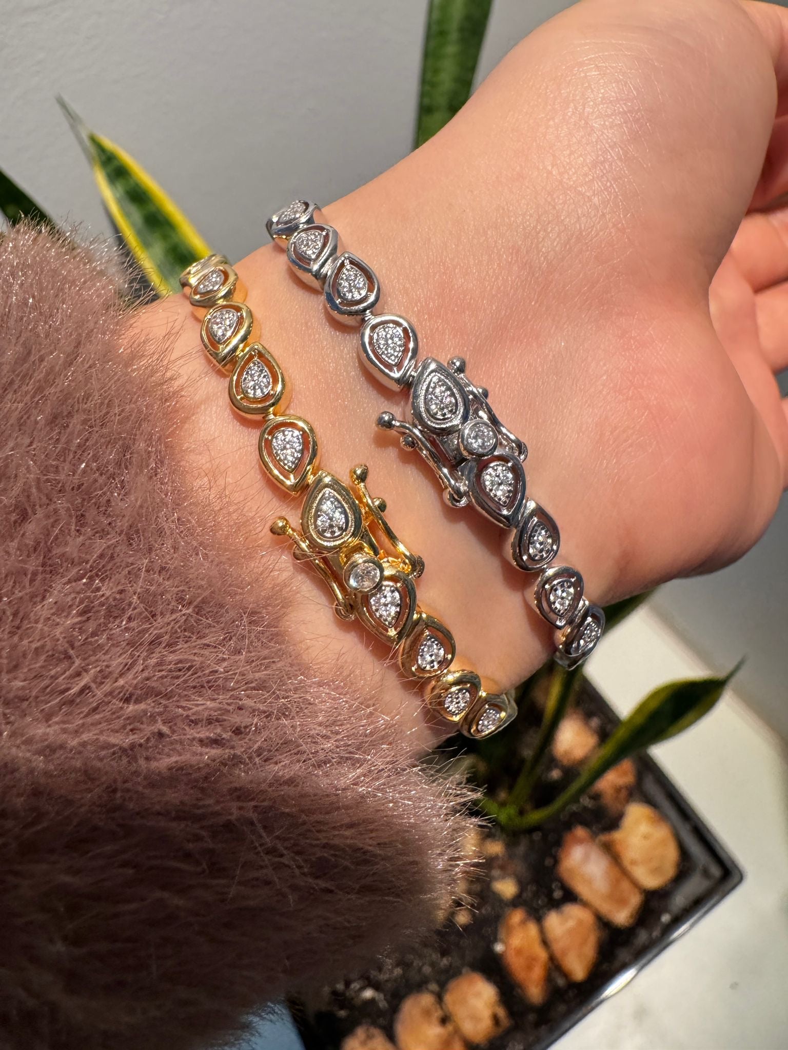 925 Ayar İthal Gümüş Üzeri Altın Kaplama | Damla Su Bileklik