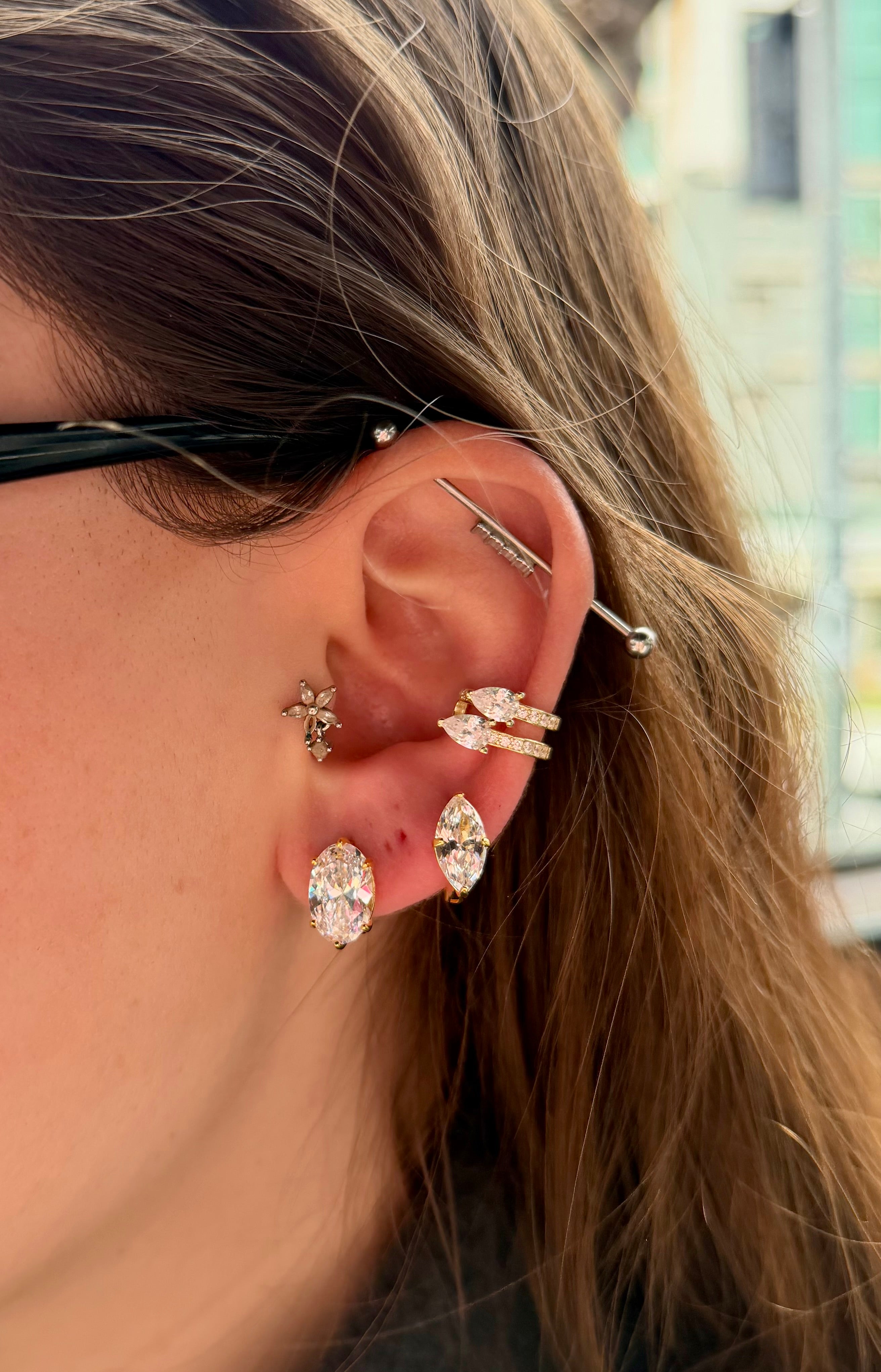 925 Ayar İthal Gümüş Üzeri Altın Kaplama | Damla Taşlı Ear Cuff- Kıkırdak Küpe