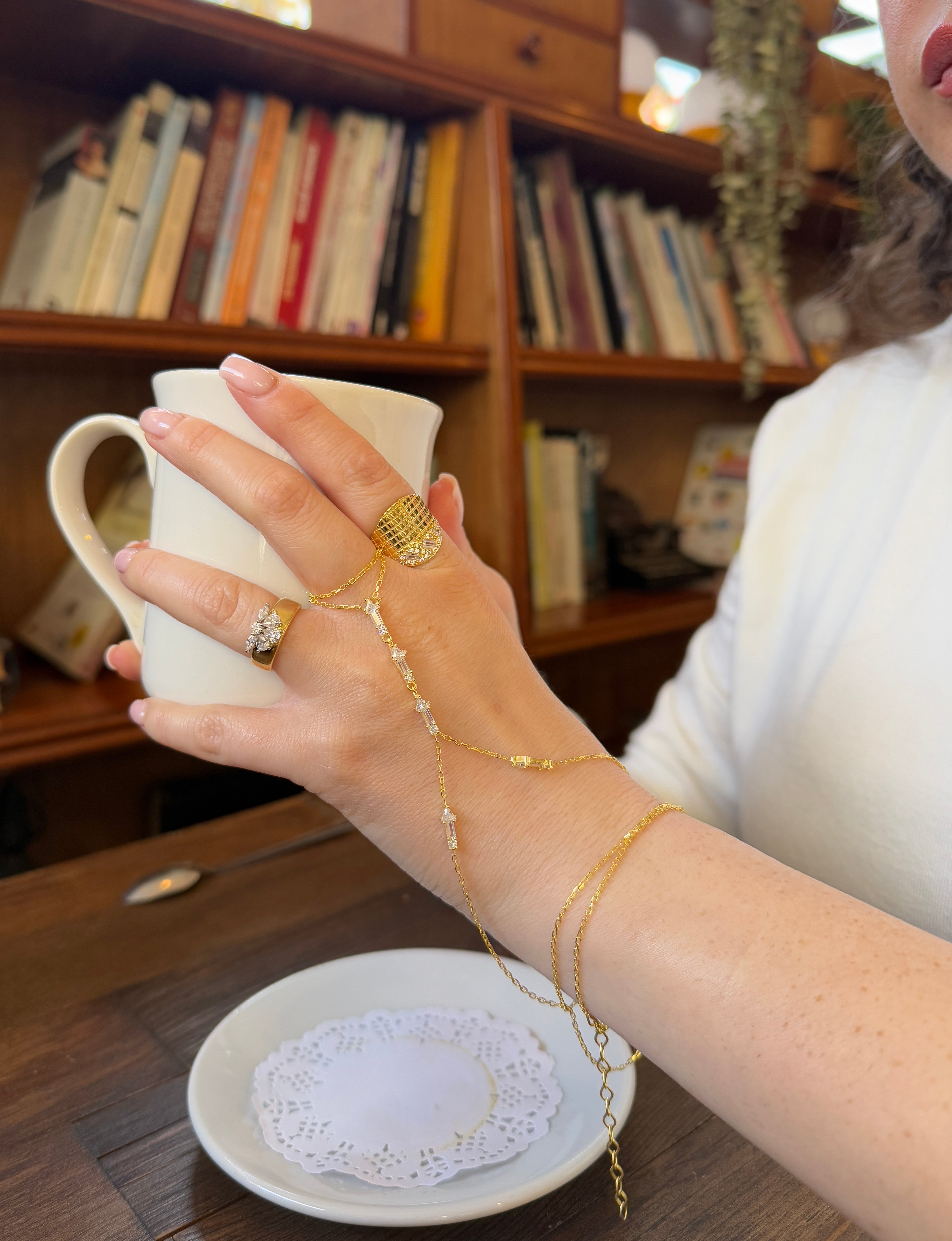 925 Ayar İthal Gümüş Üzeri Altın Kaplama | Taşlı Ok Şahmeran - El Zinciri