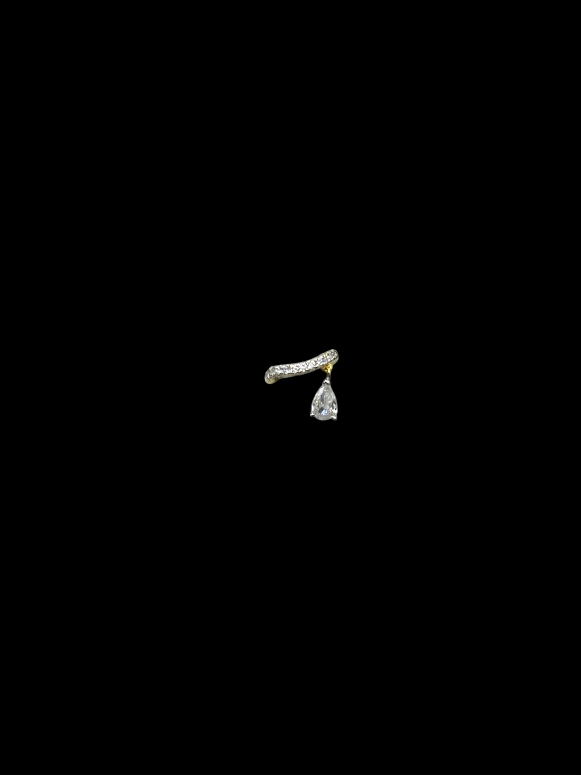 925 Ayar İthal Gümüş Üzeri Altın Kaplama |  Tüm Taşlı Damla Earcuff