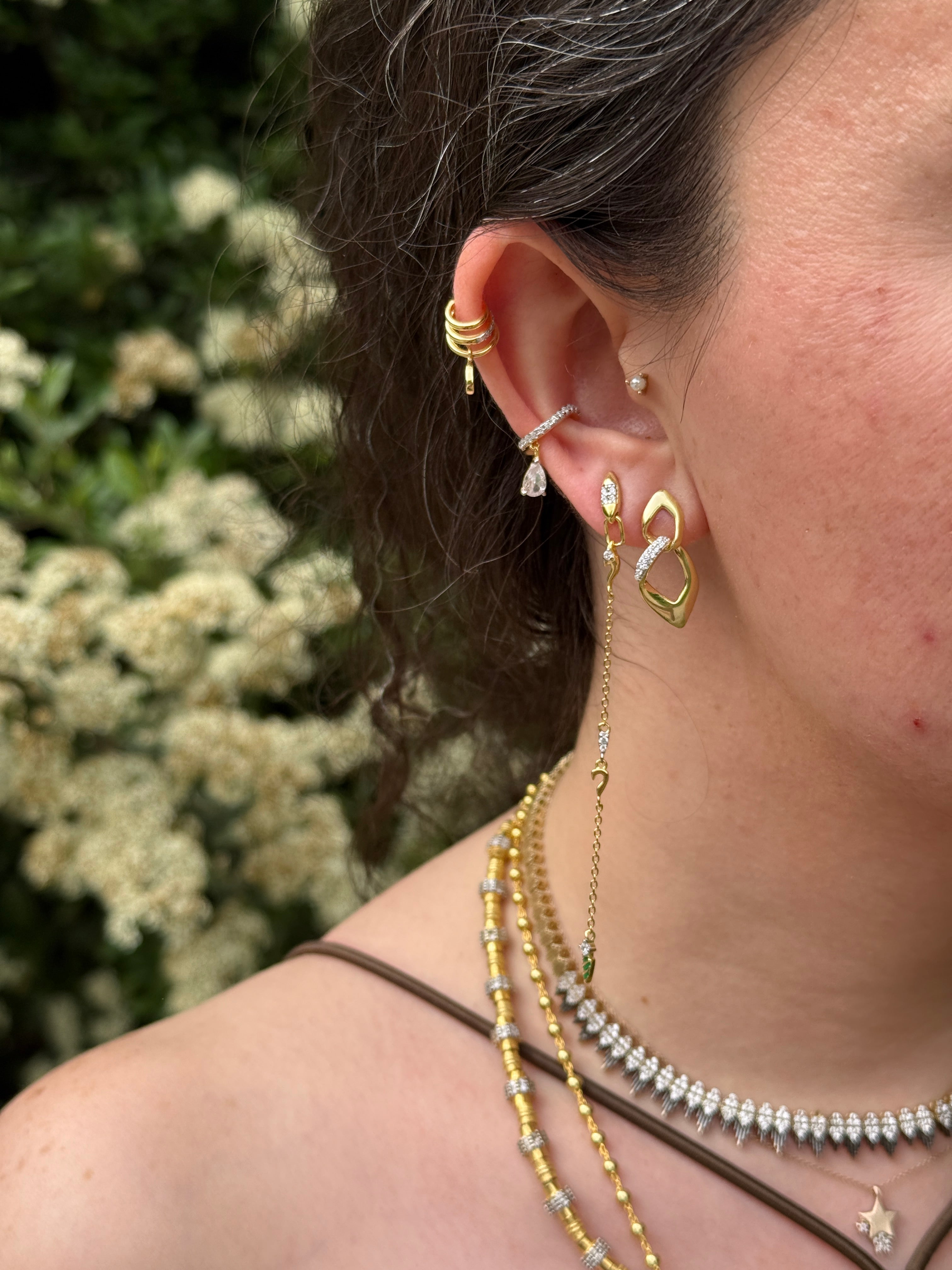 925 Ayar İthal Gümüş Üzeri Altın Kaplama |  Tüm Taşlı Damla Earcuff