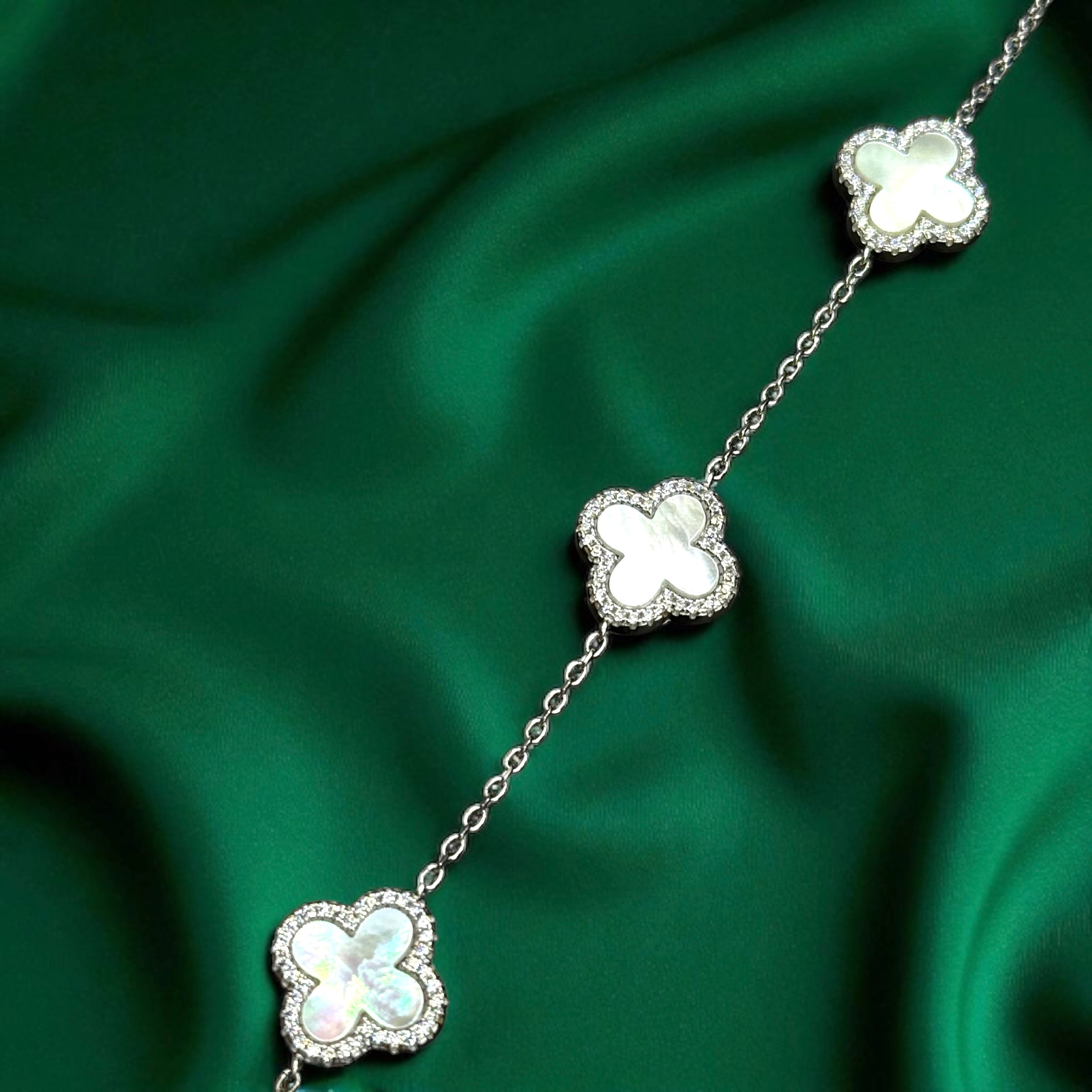 925 Ayar İthal Gümüş Üzeri Altın Kaplama | Üçlü Yonca Bileklik