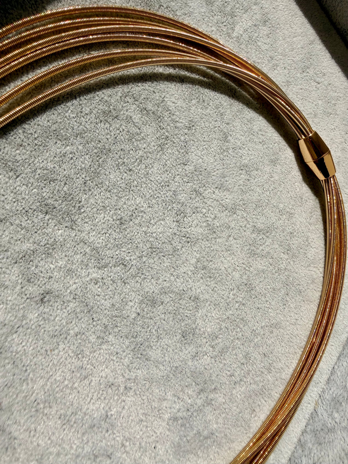 Çoklu İtalyan Tel Top Detaylı Choker VIP Kolye